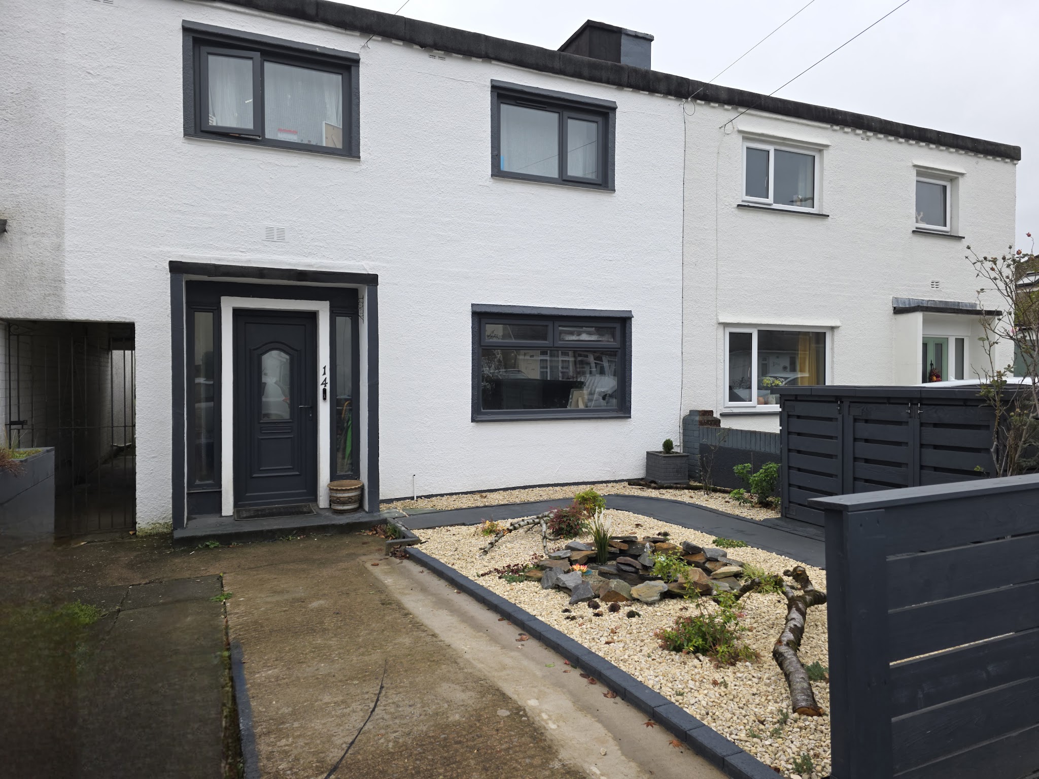 LOXUS Hair and Make-up by Maya Jasinska HMUA - Makeup Artists - photo 1