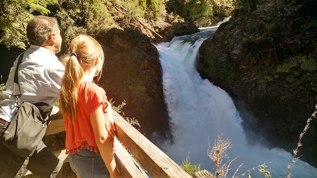 Cascada Los Alerces