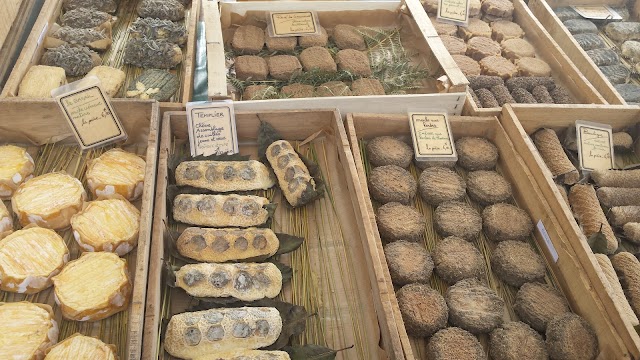Le marché des quais de Bordeaux Chartrons