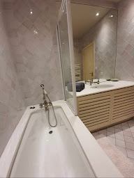 Photo n°18 de Villa in Provence on a Golf, with Heated Pool & Hot Tub à Brignoles (Agence de location de maisons de vacances)