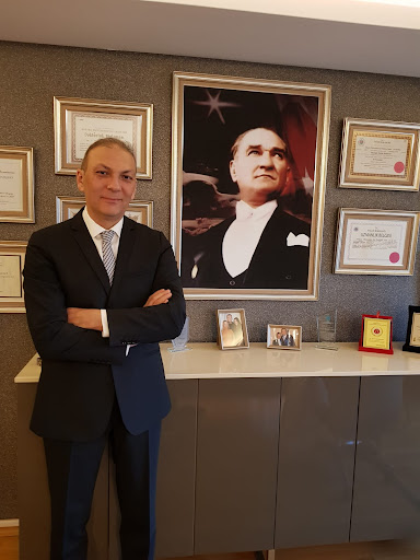 Prof. Dr. Mustafa Nazım Karalezli