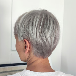 Photo n°16 de ADELE COLORISTE à Castelginest (Salon de coiffure)