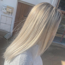 Photo n°7 de le salon d'anais à La Chambre (Salon de coiffure)