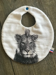 Photo n°5 de TRENTE TROIS 33 à Lège-Cap-Ferret (Magasin de vêtements pour femmes)