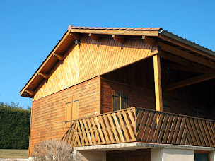 Photo n°14 de Maisonneuve Roland - Tout autour du bois à Apinac (Constructeur d'abris de jardin)