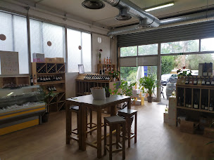 Photo n°6 de Terra Vinum - Ma Nouvelle Cave à Roquefort-les-Pins (Bar à vin)