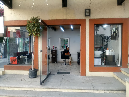 Love Salón Romanza