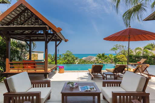The Hideaway Suites