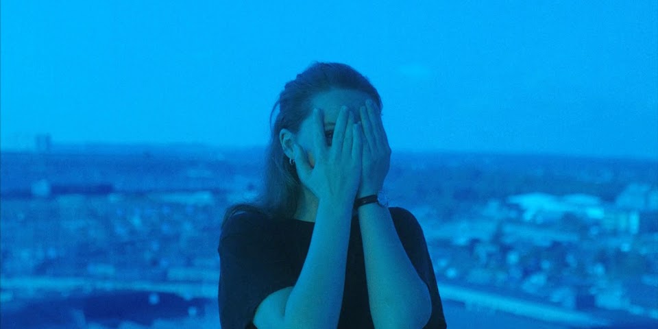 Moment Studio by null