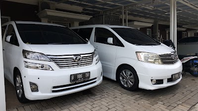 Photos of Lynskie Wedding Car Rental