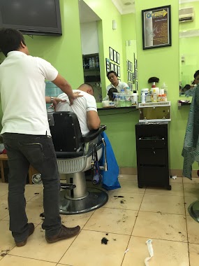 GQ Barber Shop, Author: braggart21