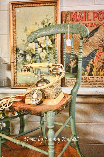 Useful Things Antiques & Collectibles Store - Thumbnail