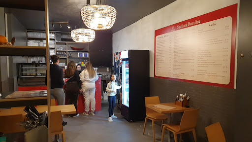 Hoshar Sushi and Dumplings Catering - Thumbnail