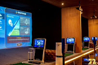 72 indoor golf lounge photo 6