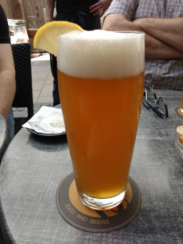 Bar Exils