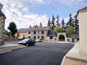Photo n°21 de Mairie Saulges à Saulges (Hôtel de ville)