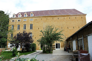Photo n°1 de Fleur de tissu à Chandon (Magasin de tissus)