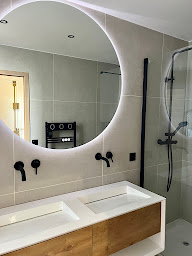 Photo n°53 de Laque & Renov - Travaux de rénovation d'appartement, villa bureaux ou commerces à Boulogne-Billancourt (Entreprise de construction)