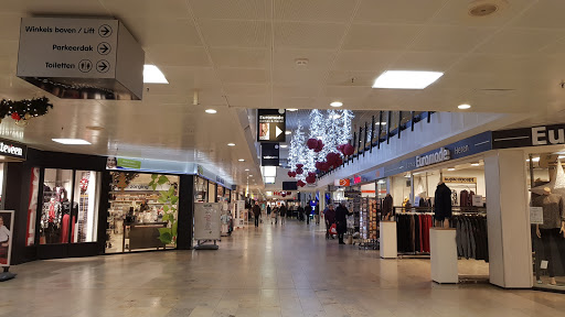 Shoppingcenter Sterrenburg - Thumbnail