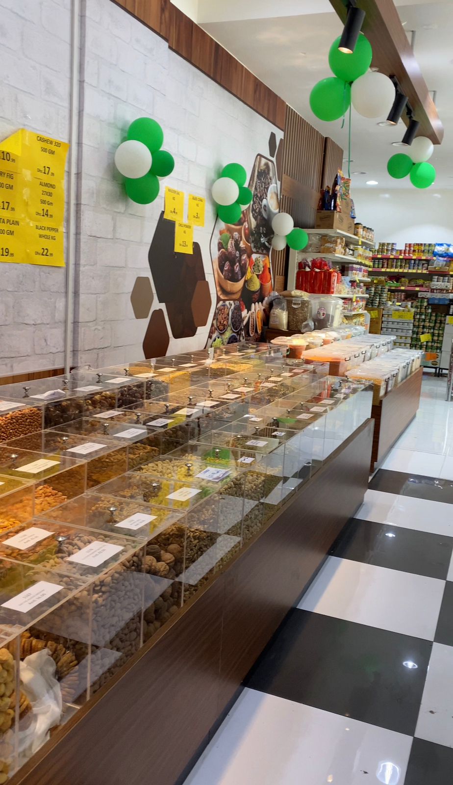 Mazrat Al Fawakeh Supermarket - صورة 2