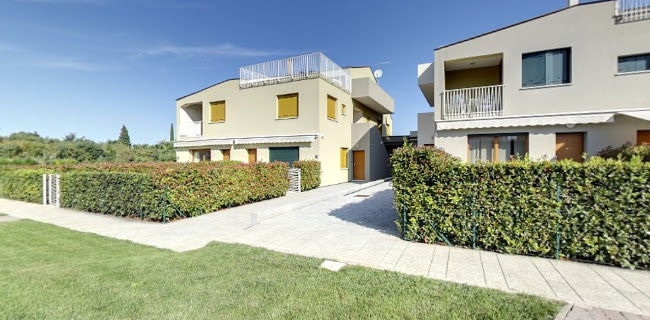 Maj Residence
