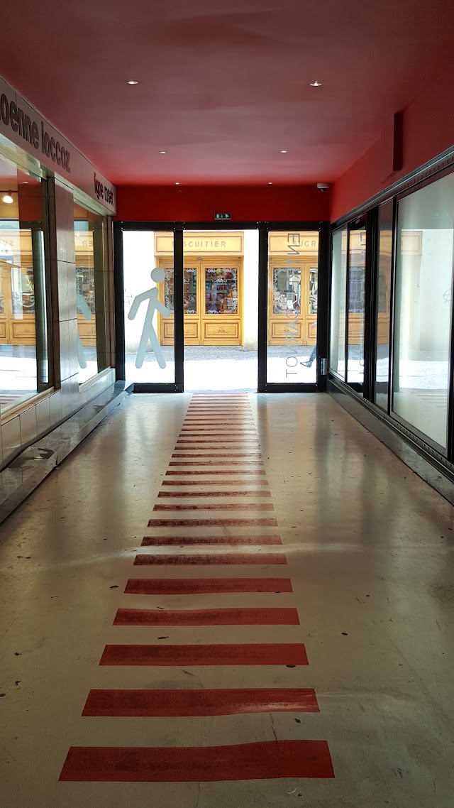 Parking Carnot