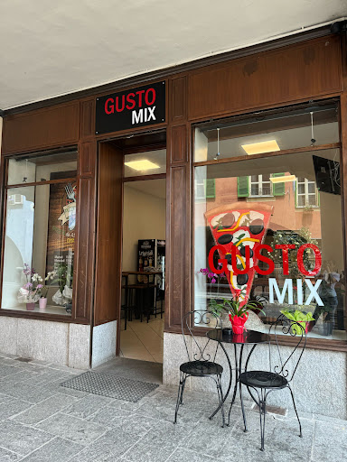 GUSTOMIX - Visual