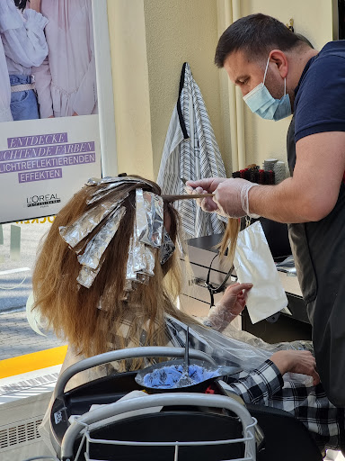 Friseur: Coiffeur Yüksek Damen und Herrensalon - Thumbnail