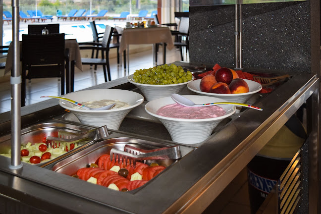 Opinii despre Zoes Hotel în Καλλιθέα - Ξενοδοχείο