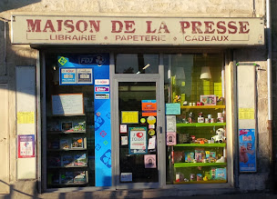 Photo n°9 de La Plume de Cires, Presse Fdj Librairie Cadeaux à Cires-lès-Mello (Librairie)
