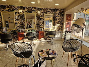 Photo n°1 de Actuel Coiffure Mixte à Réhon (Salon de coiffure)