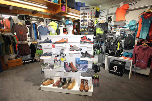 Mermoud Sports Au Virage location ski VTT les Contamines Gallery - France