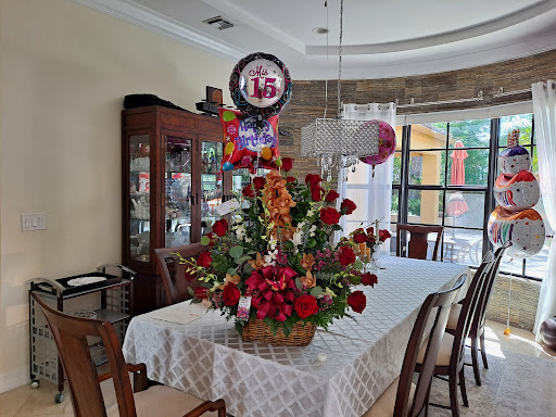 Fancy Flowers & Gift Shop Gallery - United States