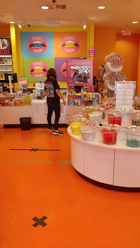 IT'SUGAR Pembroke Pines - Thumbnail