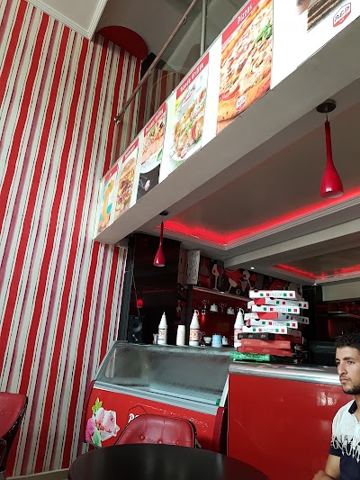 Photos of Caf&eacute; RED