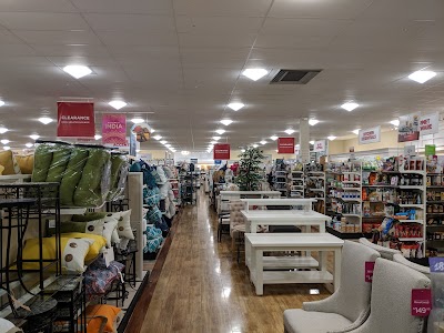 Marshalls & HomeGoods