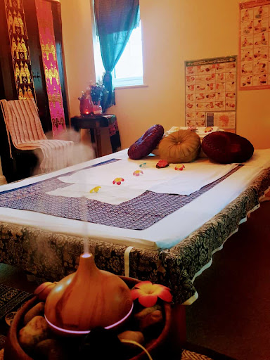 Rung Thai Massage Gloucester - Professional Massage Therapist