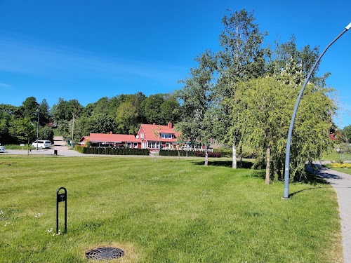 Masčio ežero pakrantės tiltelių meškiukai