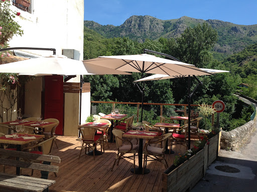 Photo de Hôtel Restaurant Les Marronniers à Thueyts (07330)