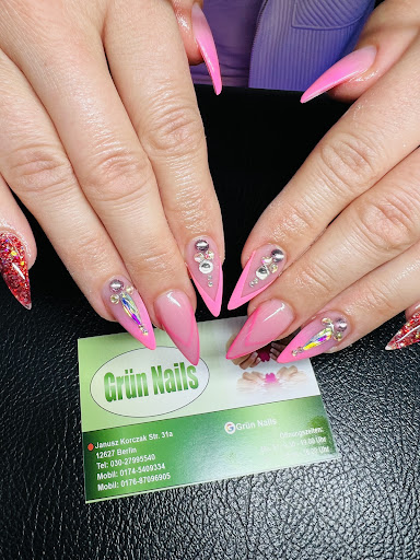 Grün Nails - Visual