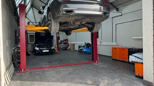 DOT Garage