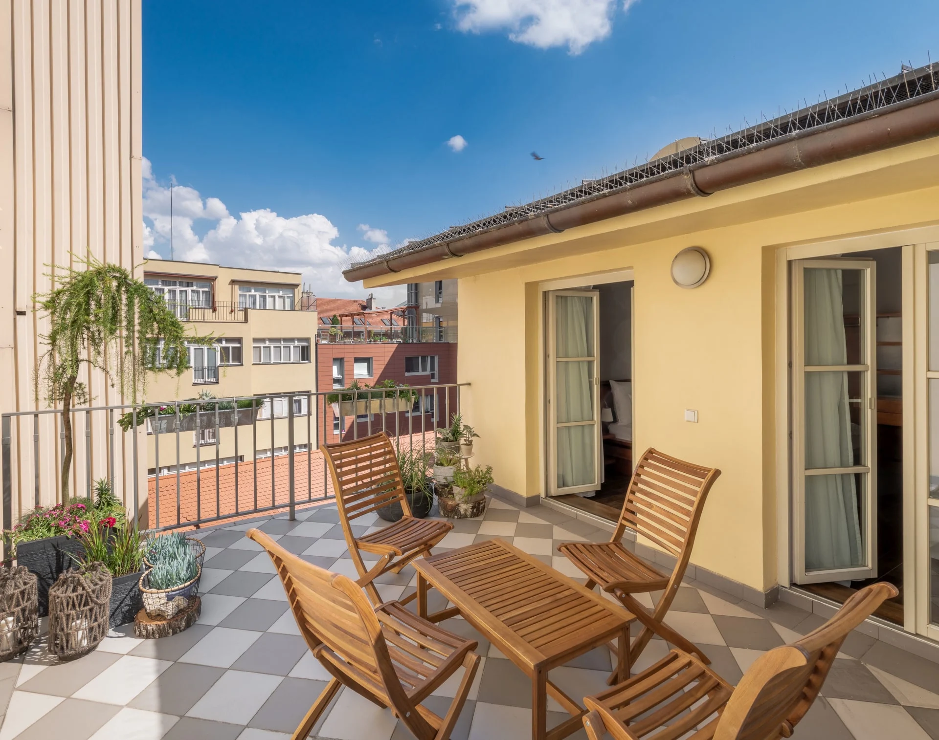 4 Elements Apartments