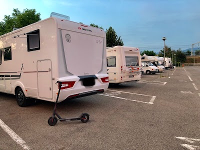 Area Sosta Camper - Battistelli Renzo