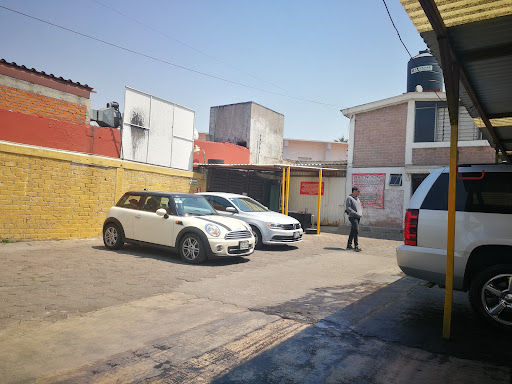 Auto lavado vía classica circuito Logo