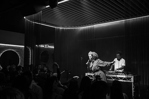 Studio 185 - Visual