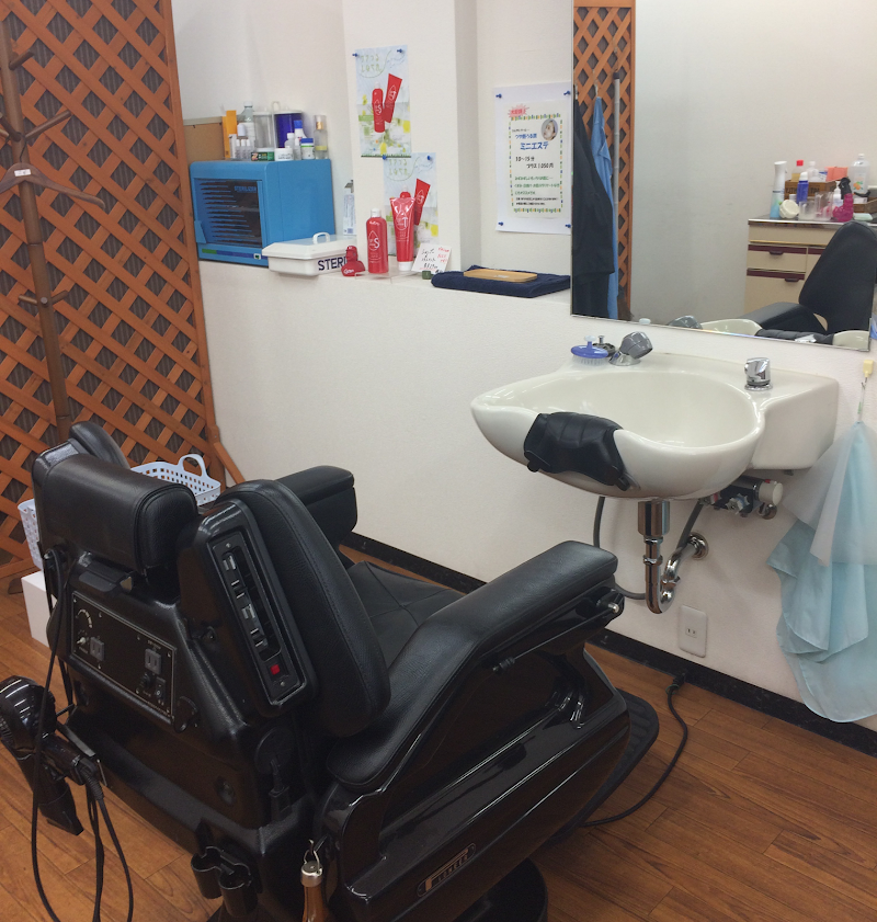 美理健 ( ヘアーサロン ビリケン )