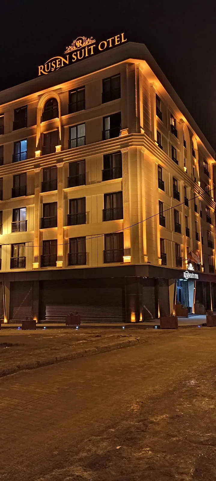 RUŞEN OTEL