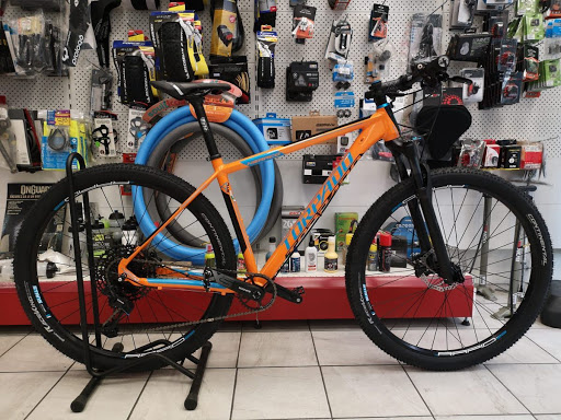 Altro...che bici - Visual