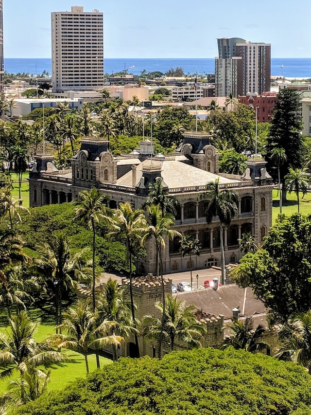Iolani Palace