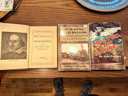Books on Main - Thumbnail